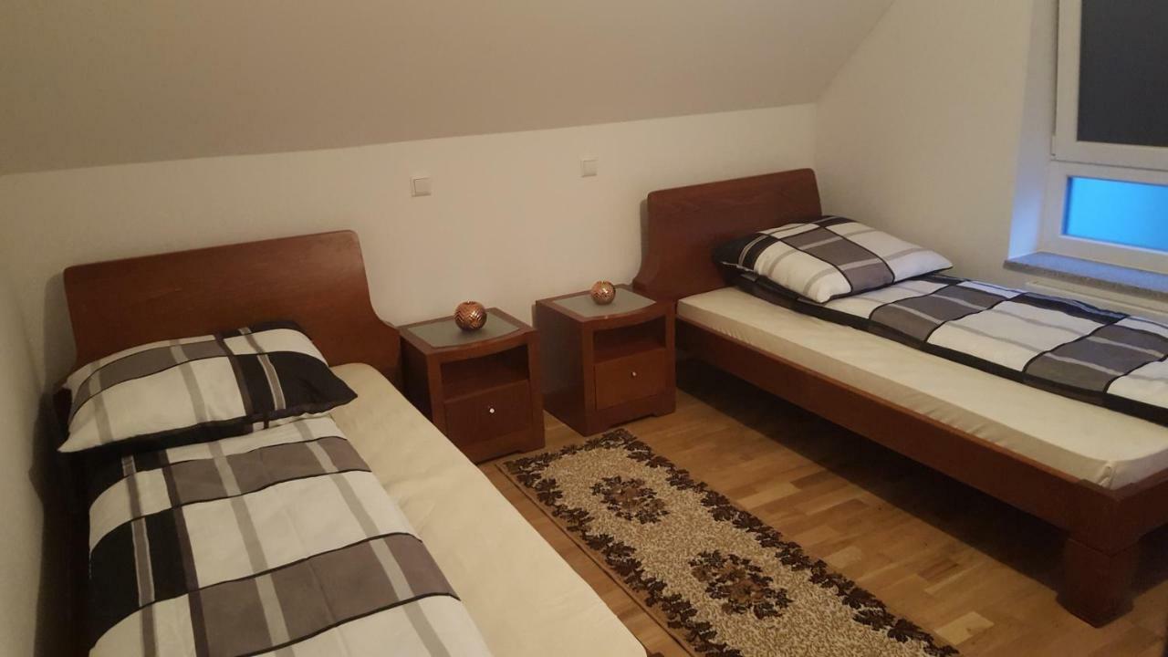Apartments Zum Bayrisch Pub Weißenhorn Eksteriør bilde